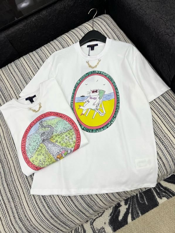 T-shirt women's фото 3