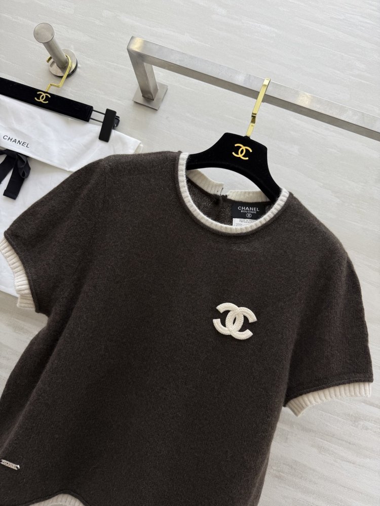 T-shirt women's фото 3