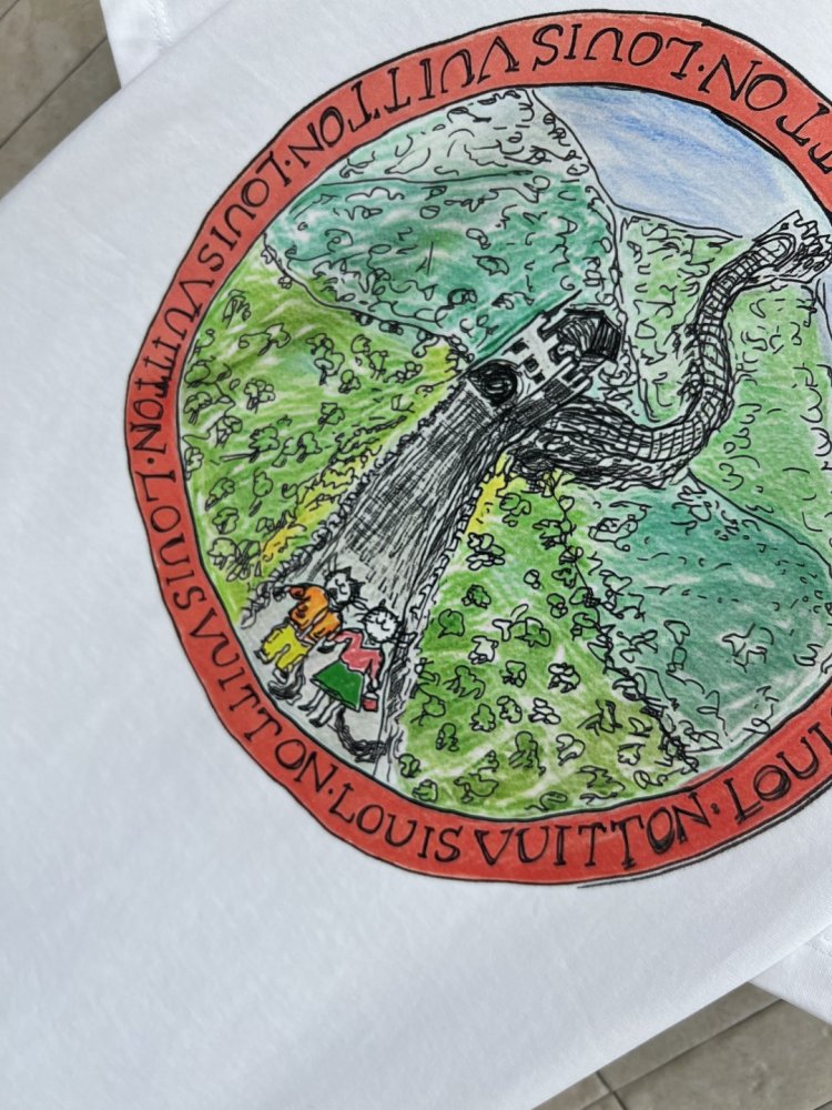 T-shirt women's фото 3