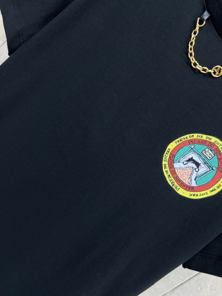 T-shirt women's фото 3