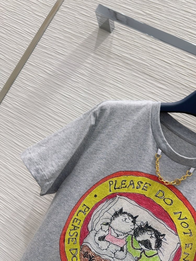 T-shirt women's фото 3