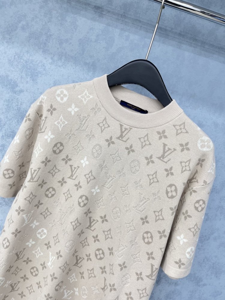 Футболка жіноча фото 3