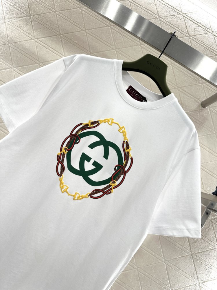 Футболка жіноча фото 3