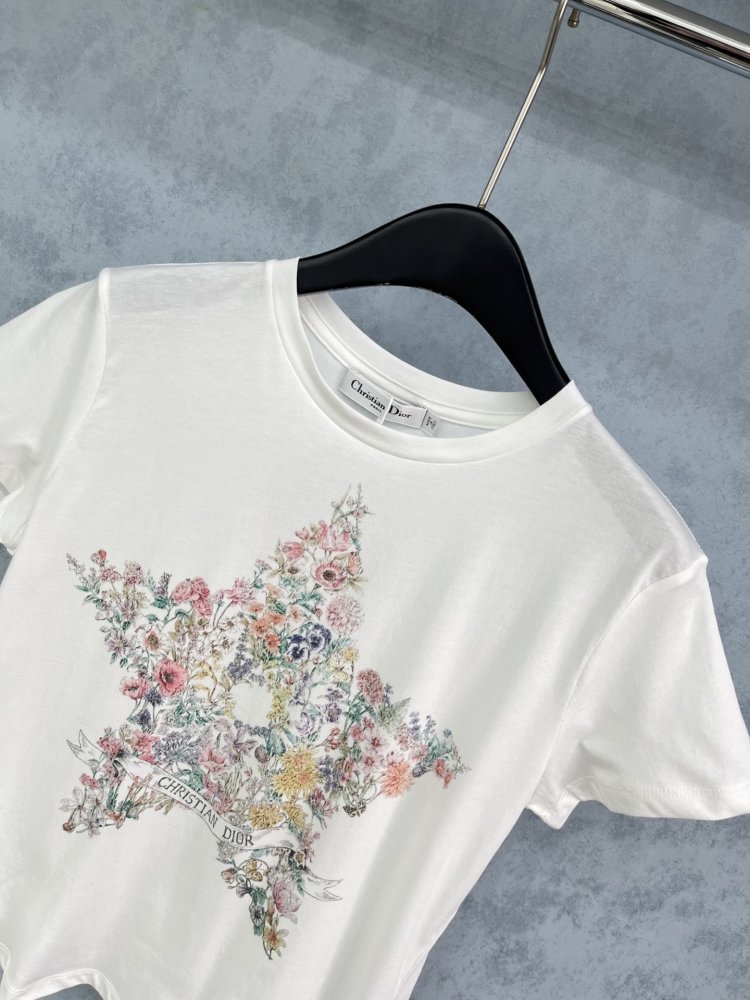 T-shirt women's фото 3