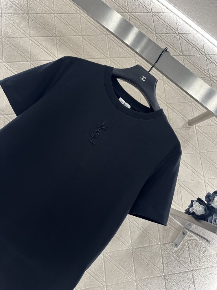 T-shirt women's фото 3