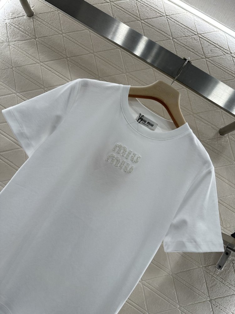 T-shirt women's фото 3