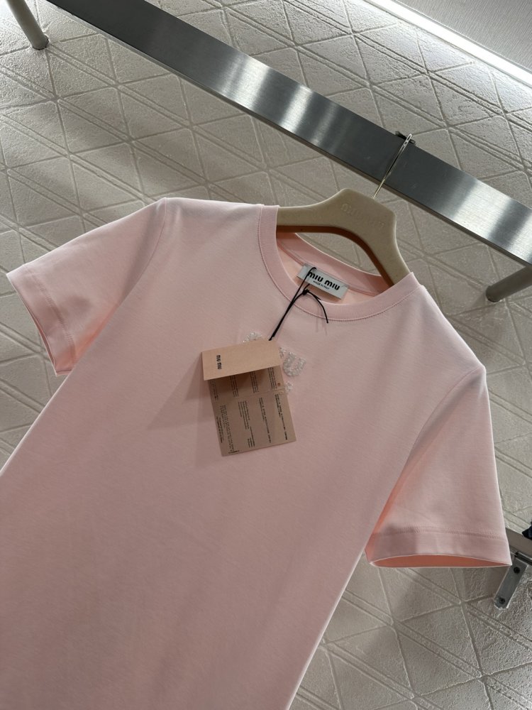 T-shirt women's фото 3