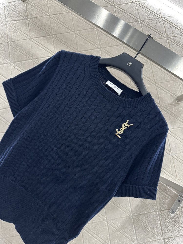 T-shirt women's фото 3