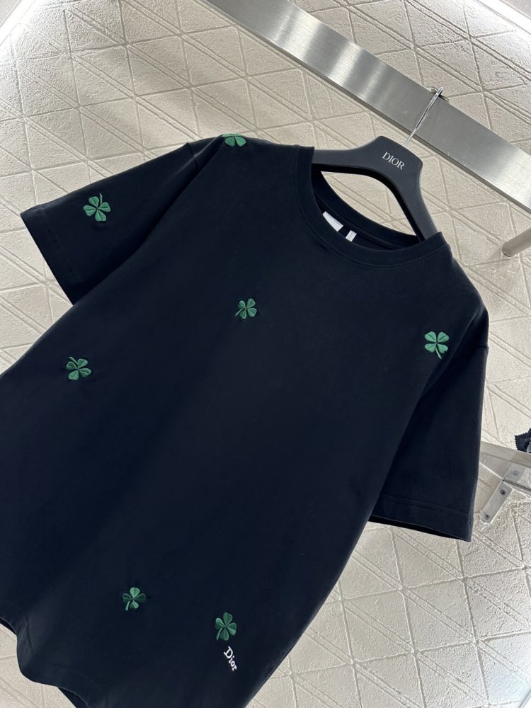 T-shirt women's фото 3