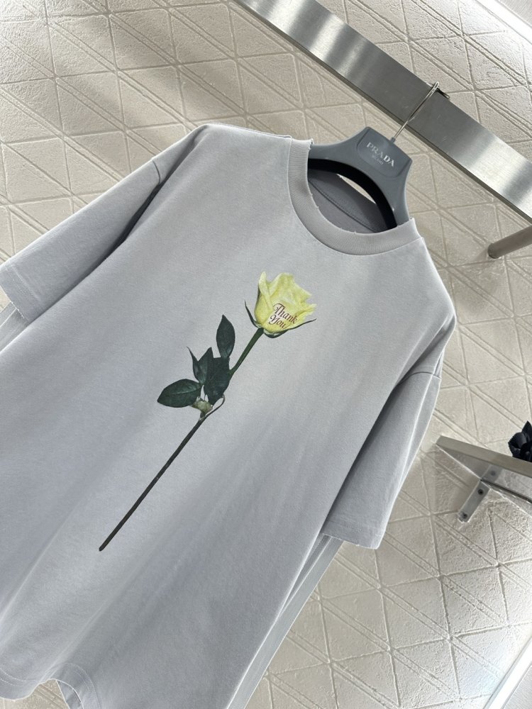 Футболка жіноча фото 3