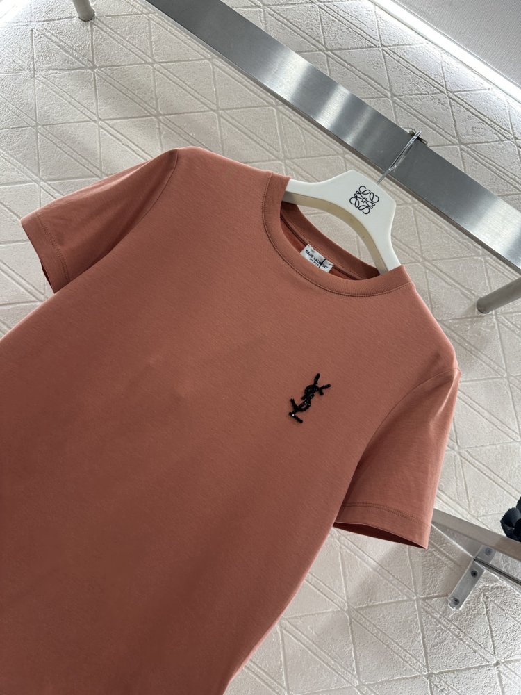 T-shirt women's фото 3