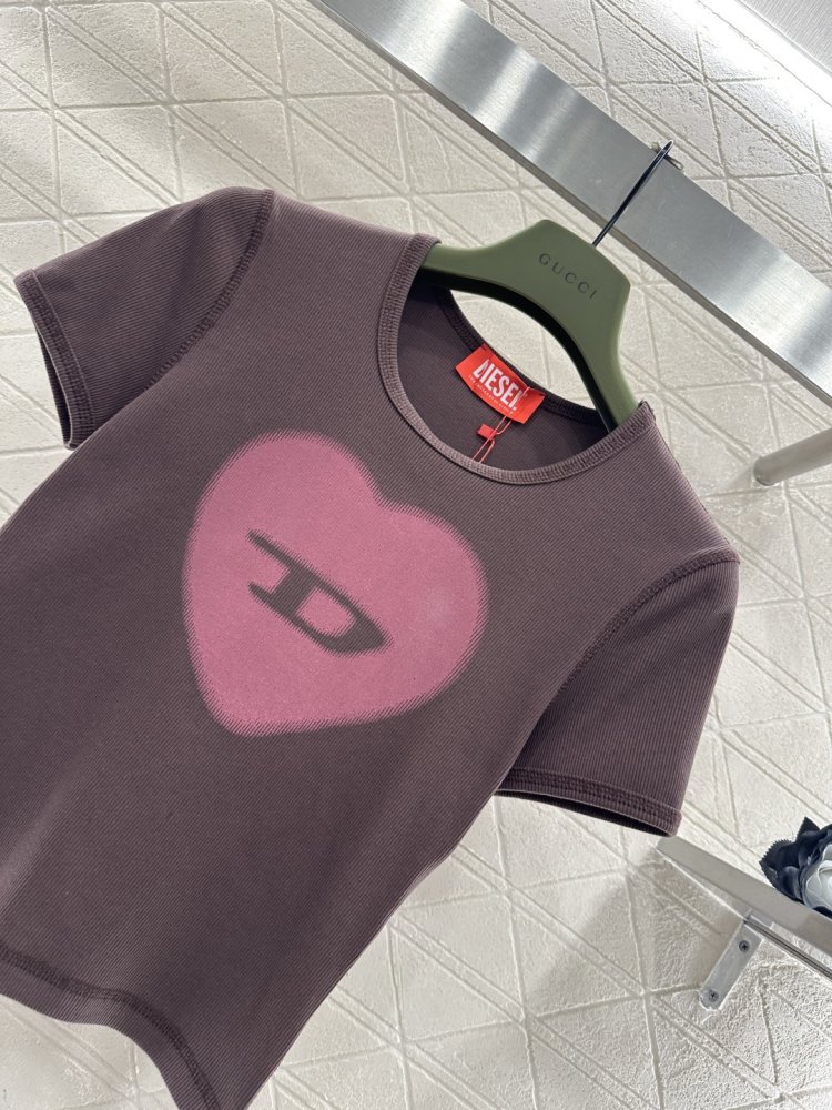 Футболка женская фото 3