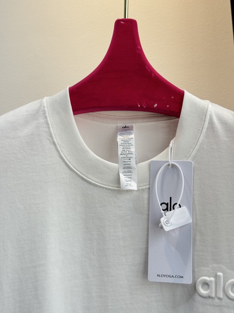 Футболка женская фото 3