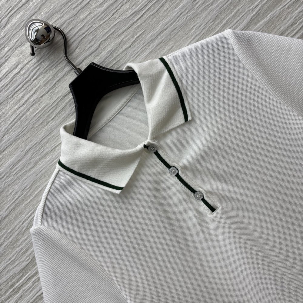 T-shirt women's фото 4