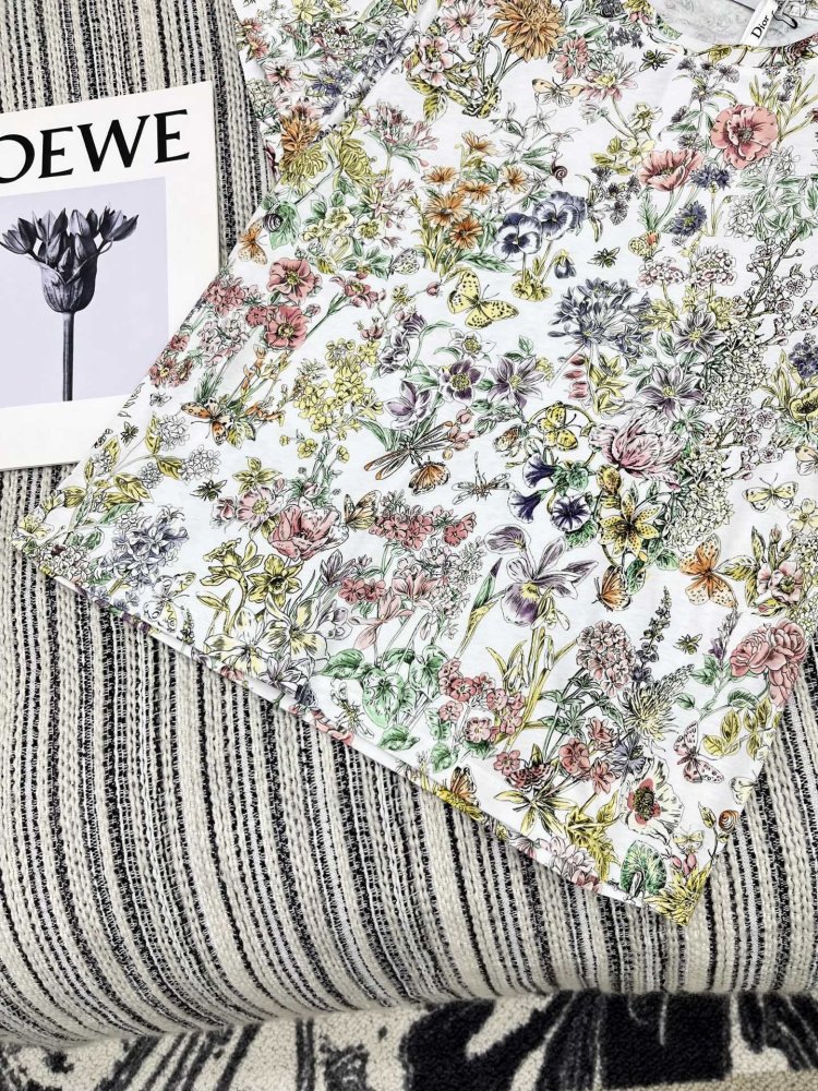 Футболка жіноча фото 4