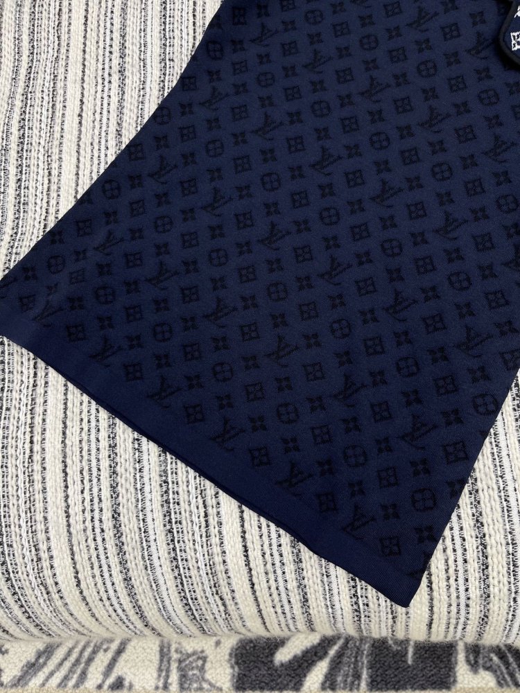 Футболка жіноча фото 4