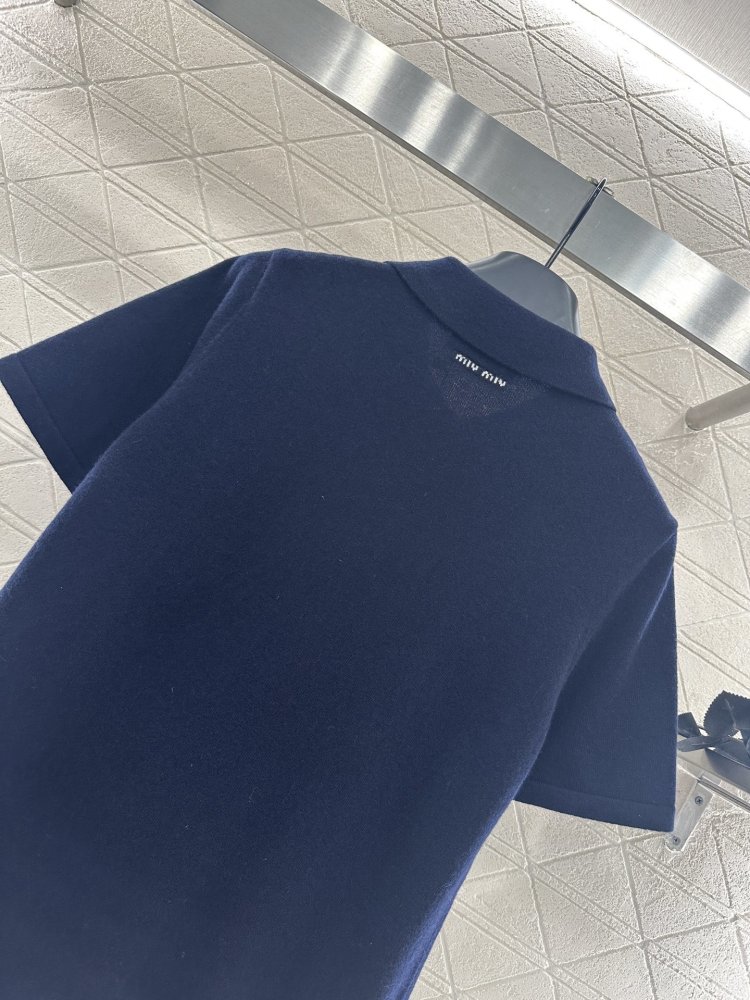 Футболка жіноча фото 4