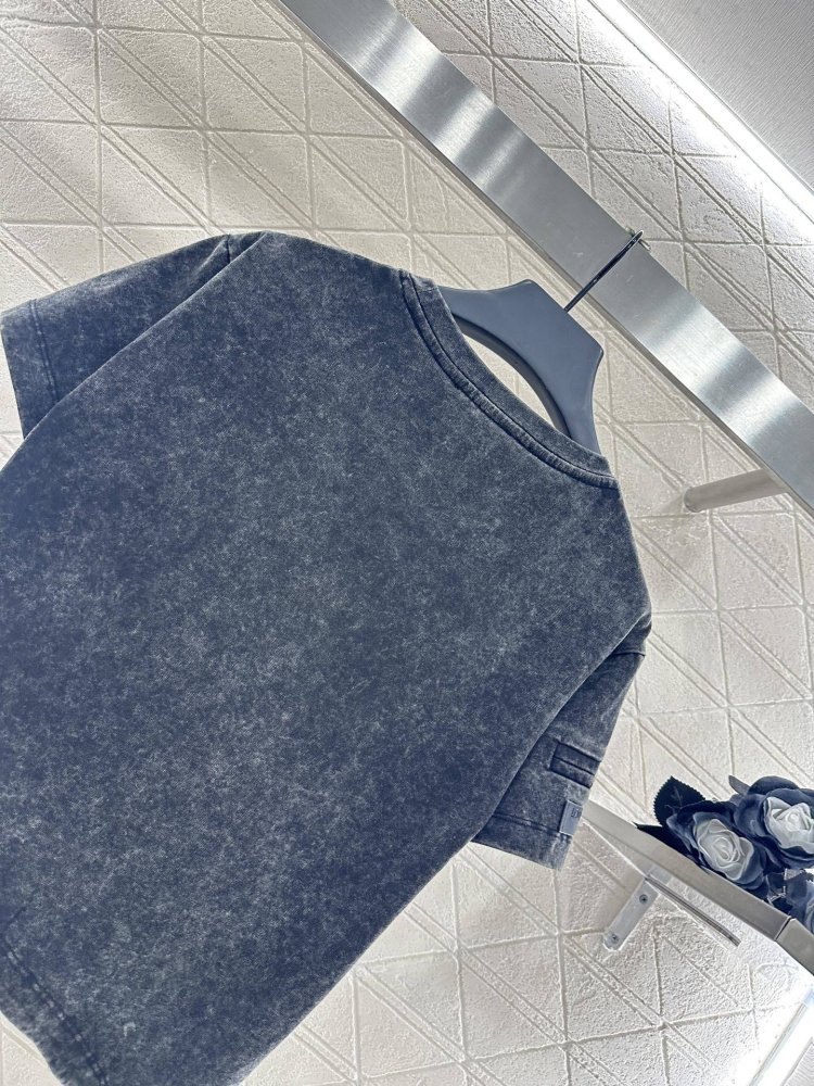 Футболка жіноча фото 4