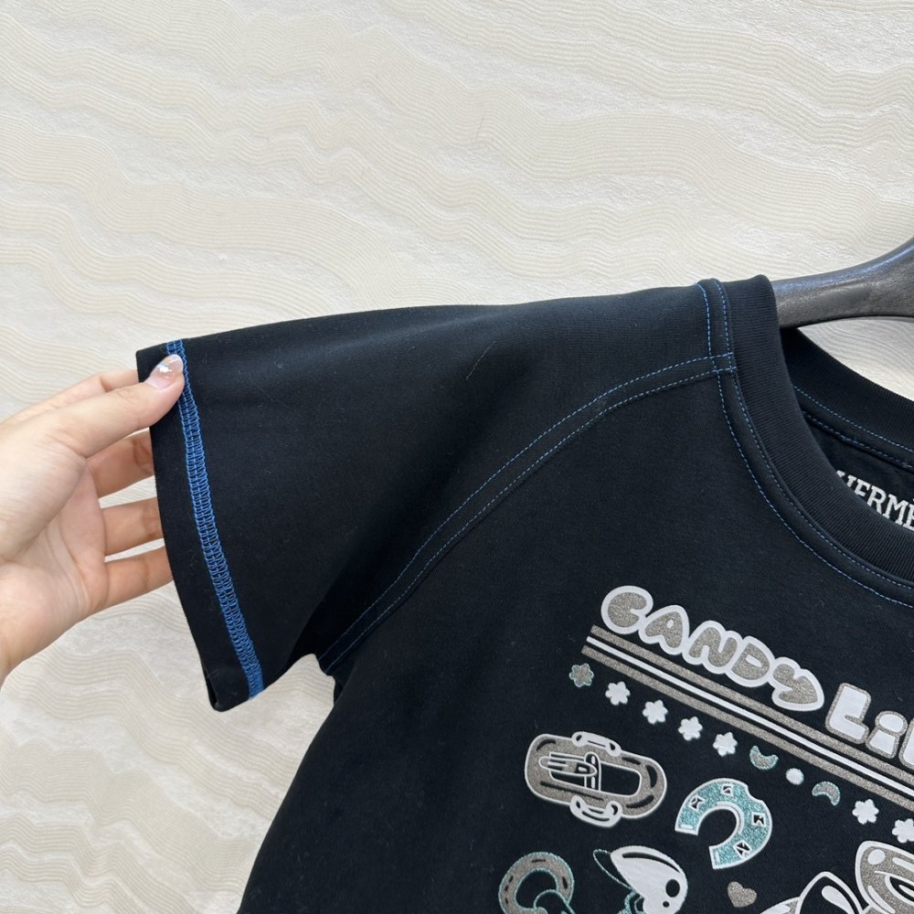 T-shirt women's фото 4