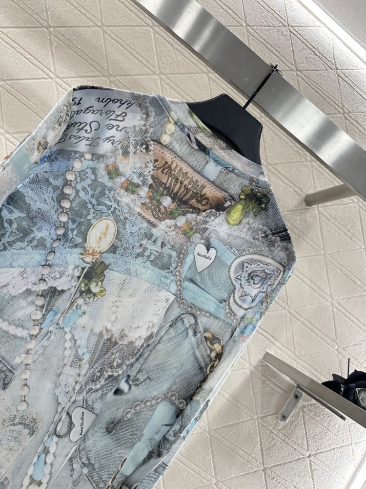 T-shirt women's фото 4