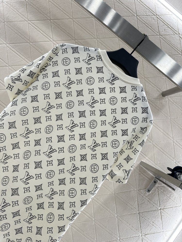 Футболка жіноча фото 4