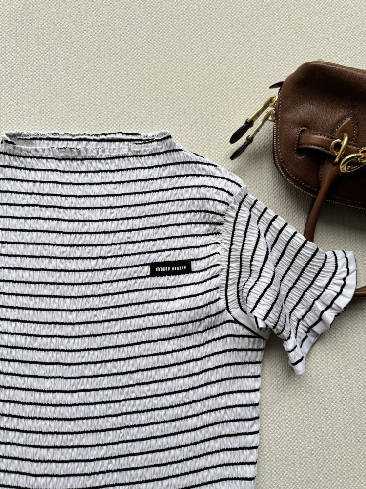 T-shirt women's фото 4