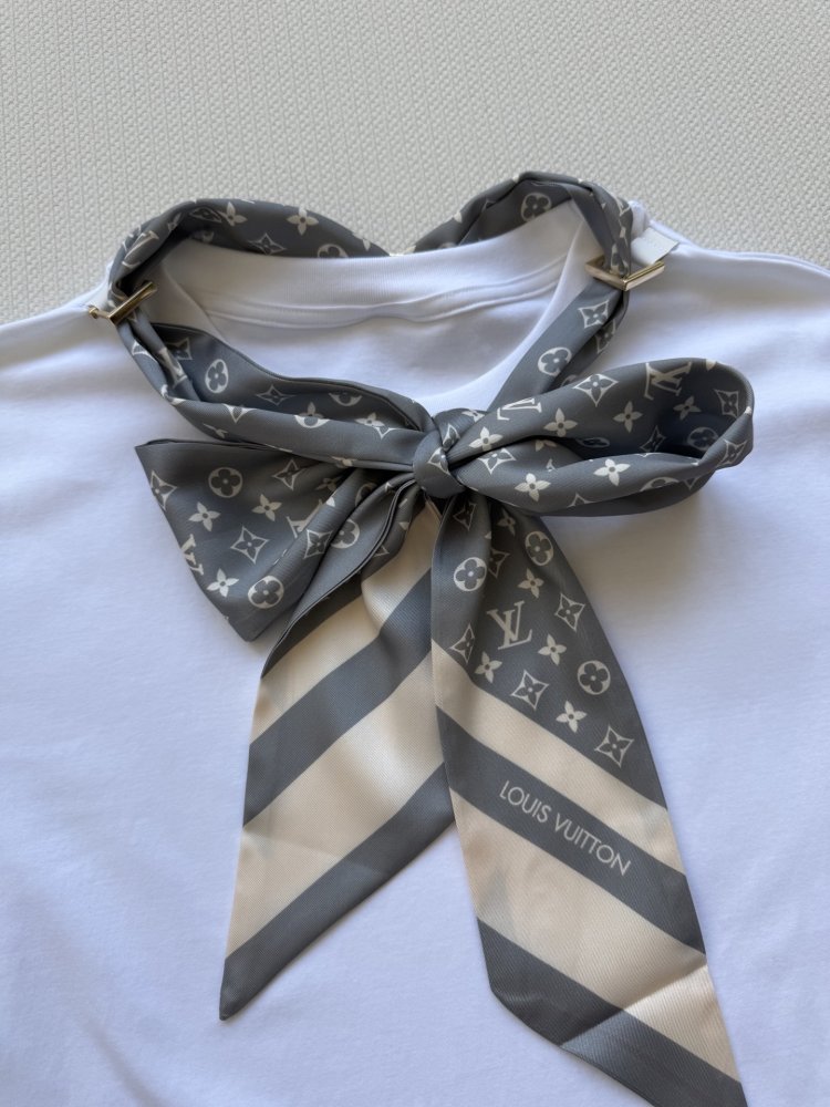 Футболка жіноча фото 4