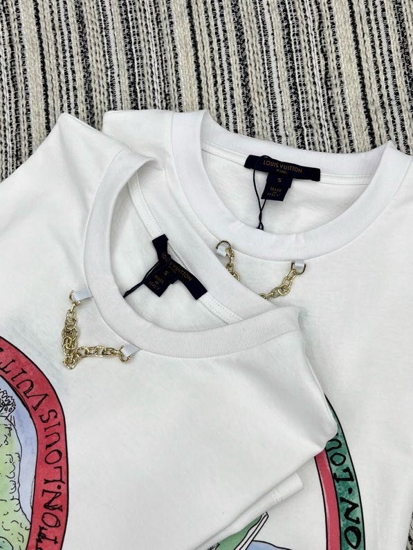 T-shirt women's фото 4