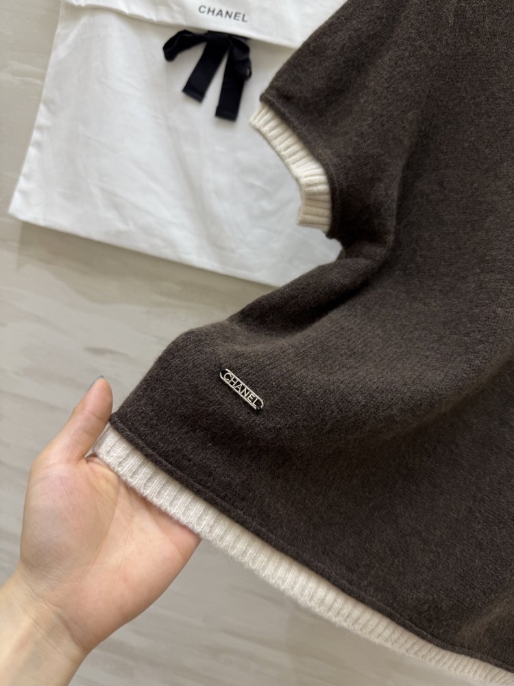 T-shirt women's фото 4