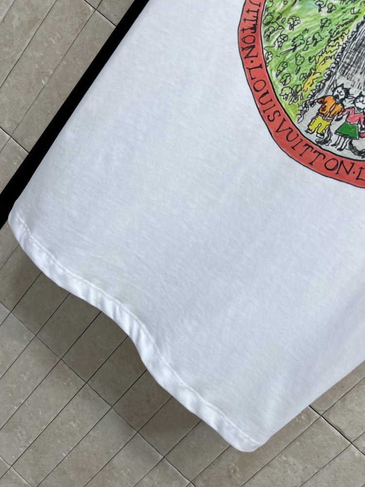 T-shirt women's фото 4