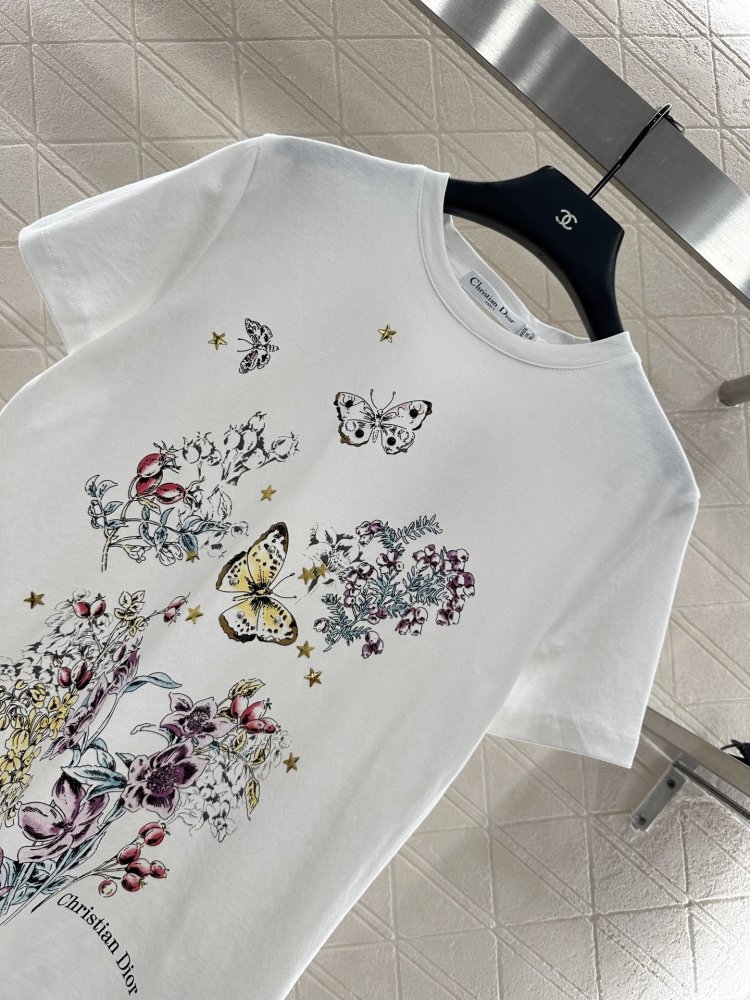 T-shirt women's фото 4