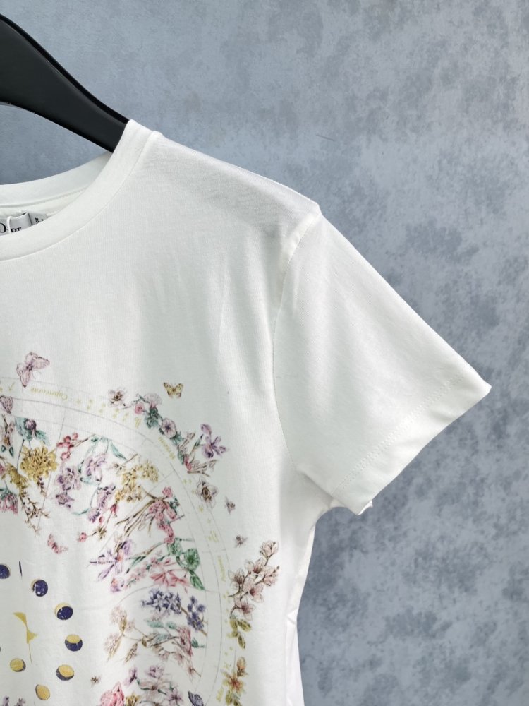 T-shirt women's фото 4