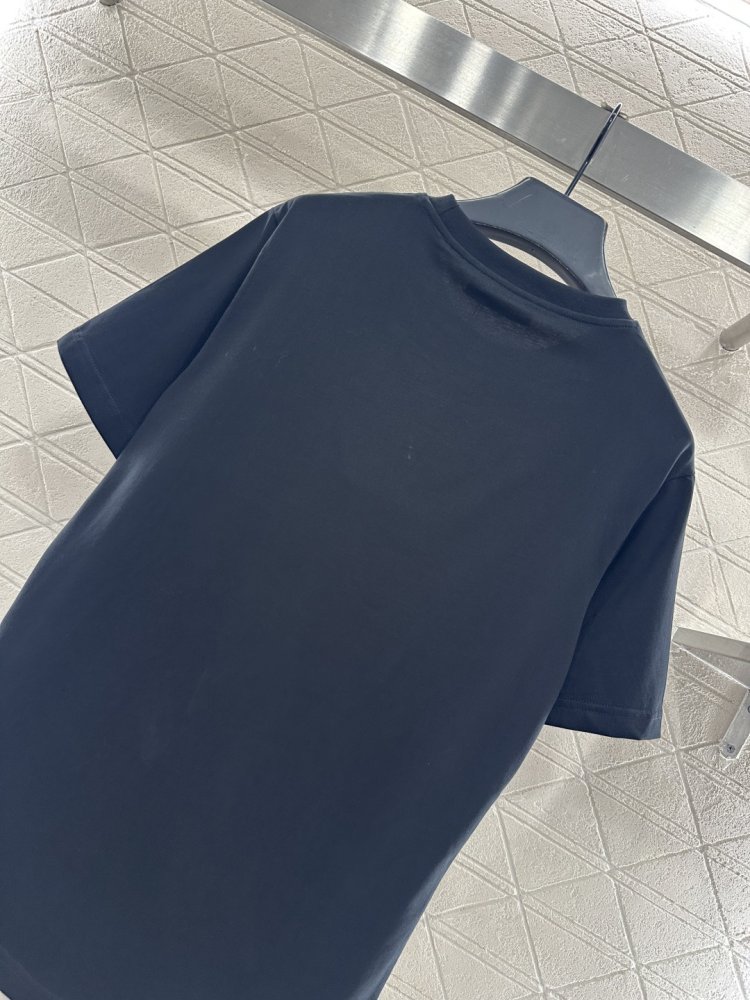 Футболка жіноча фото 4