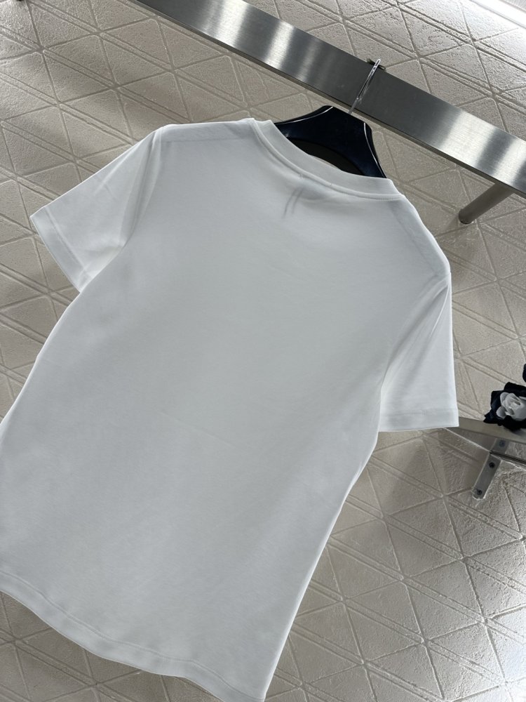 T-shirt women's фото 4