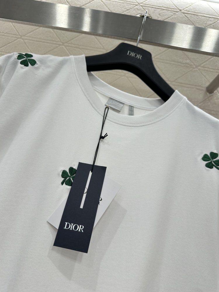 T-shirt women's фото 4