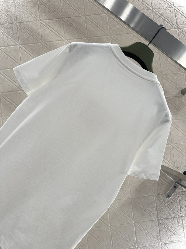 Футболка жіноча фото 4