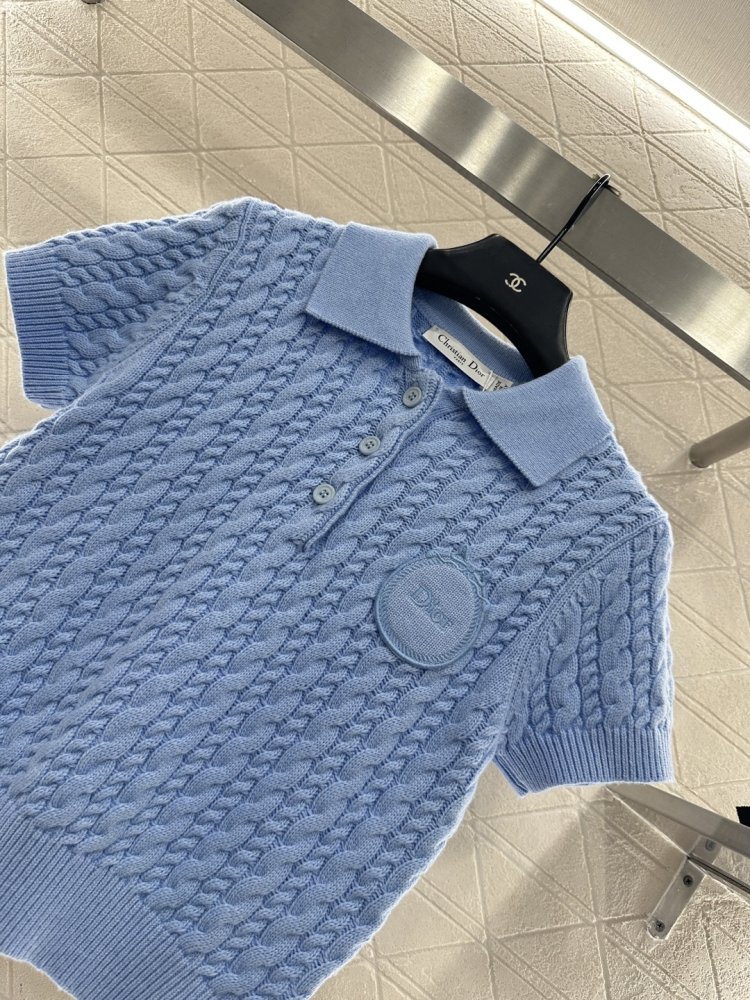 Футболка жіноча фото 4