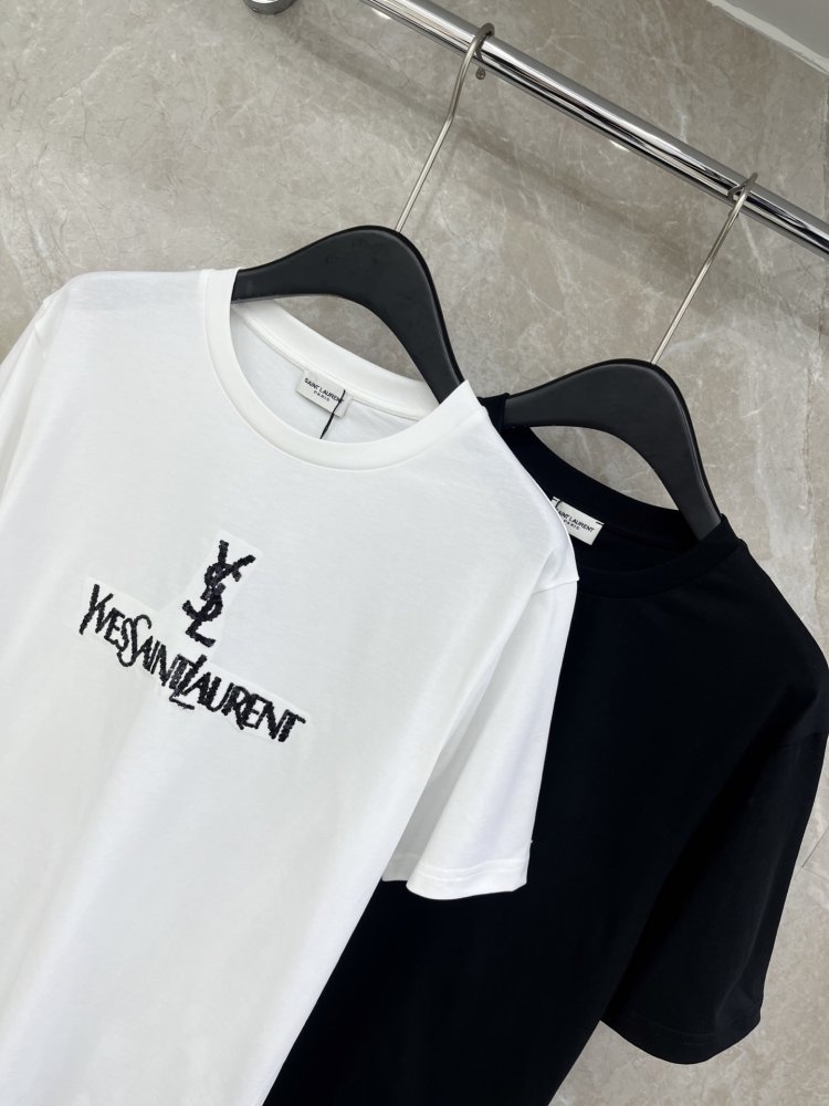 T-shirt women's фото 4