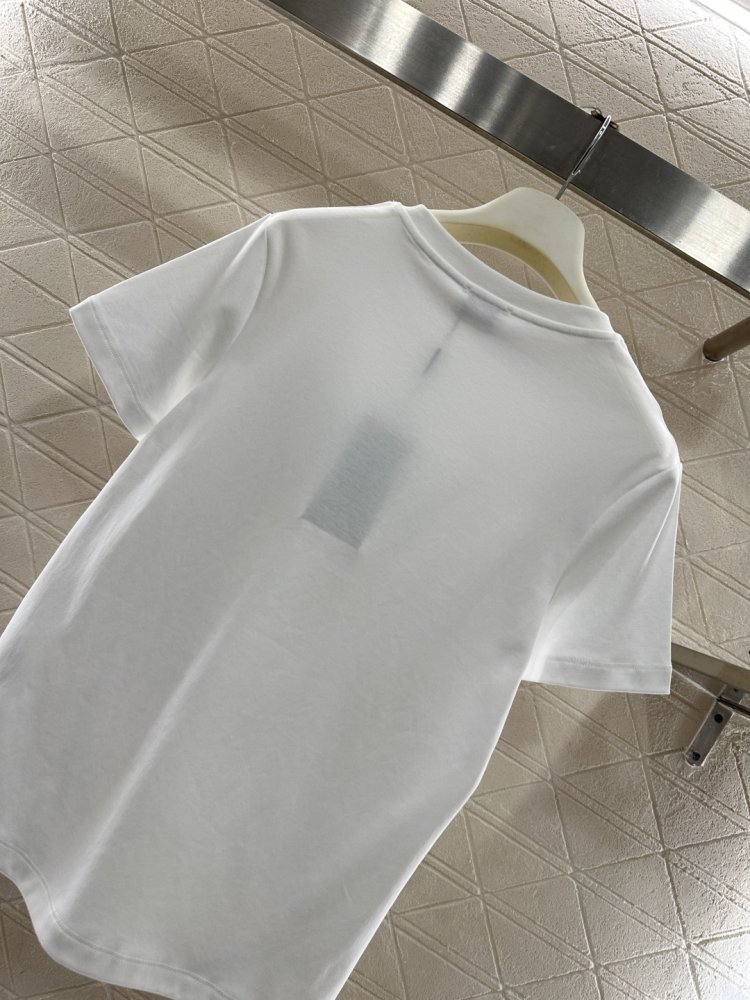 T-shirt women's фото 4