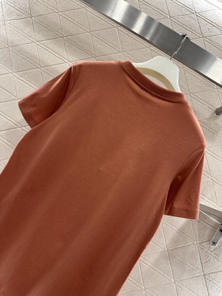 T-shirt women's фото 4