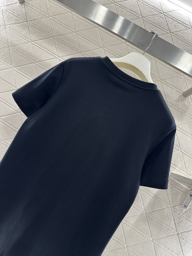 T-shirt women's фото 4