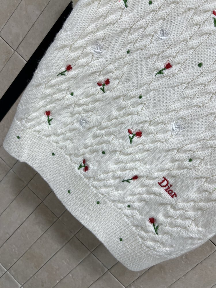 Футболка женская фото 4