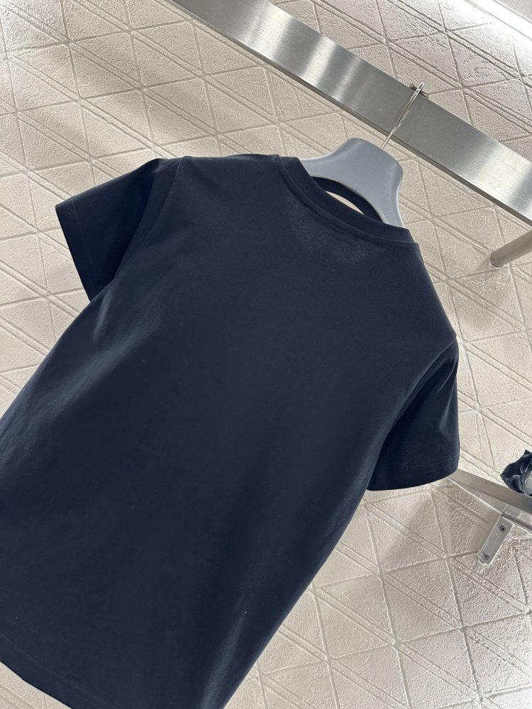 Футболка жіноча фото 4