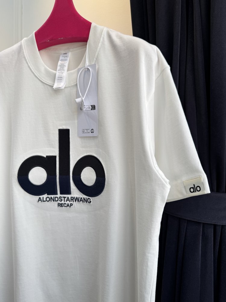 Футболка женская фото 4