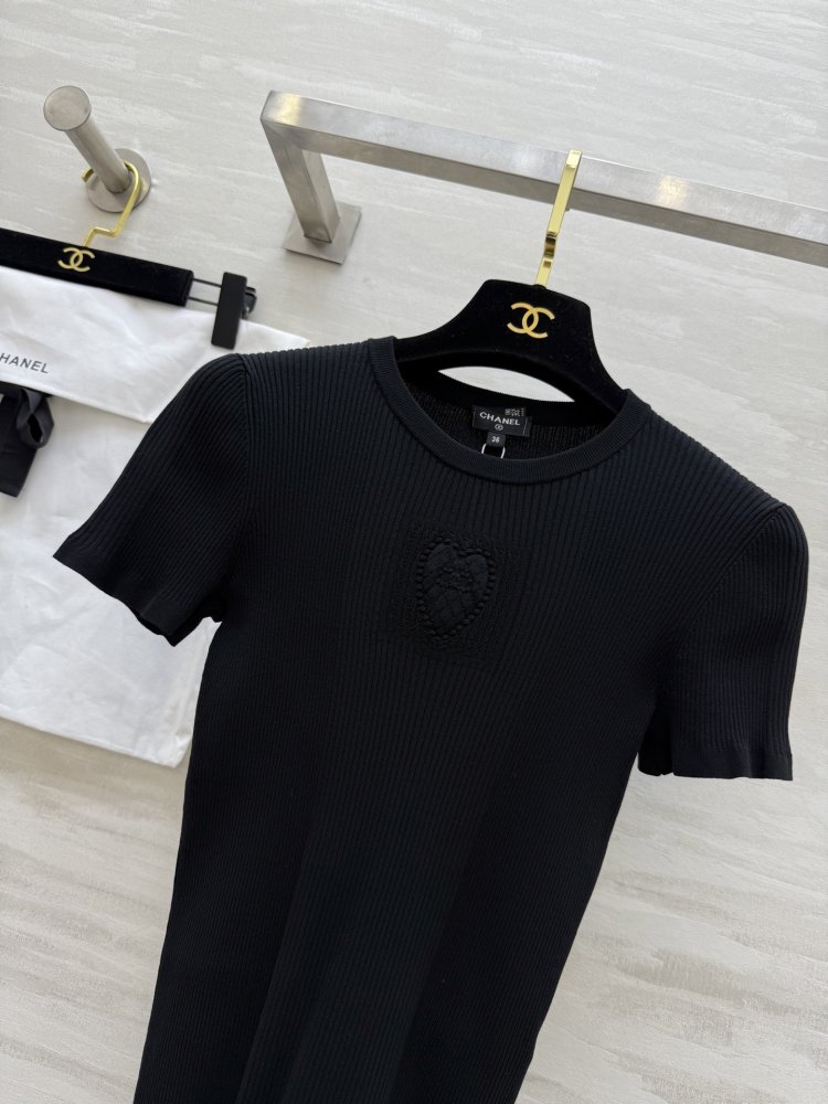 Футболка жіноча фото 5