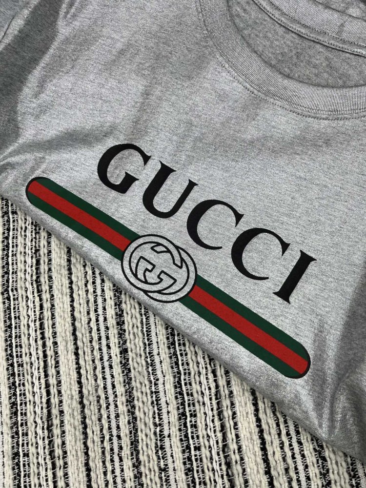 T-shirt women's фото 5