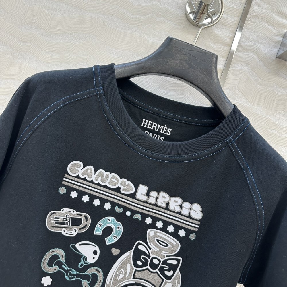 T-shirt women's фото 5