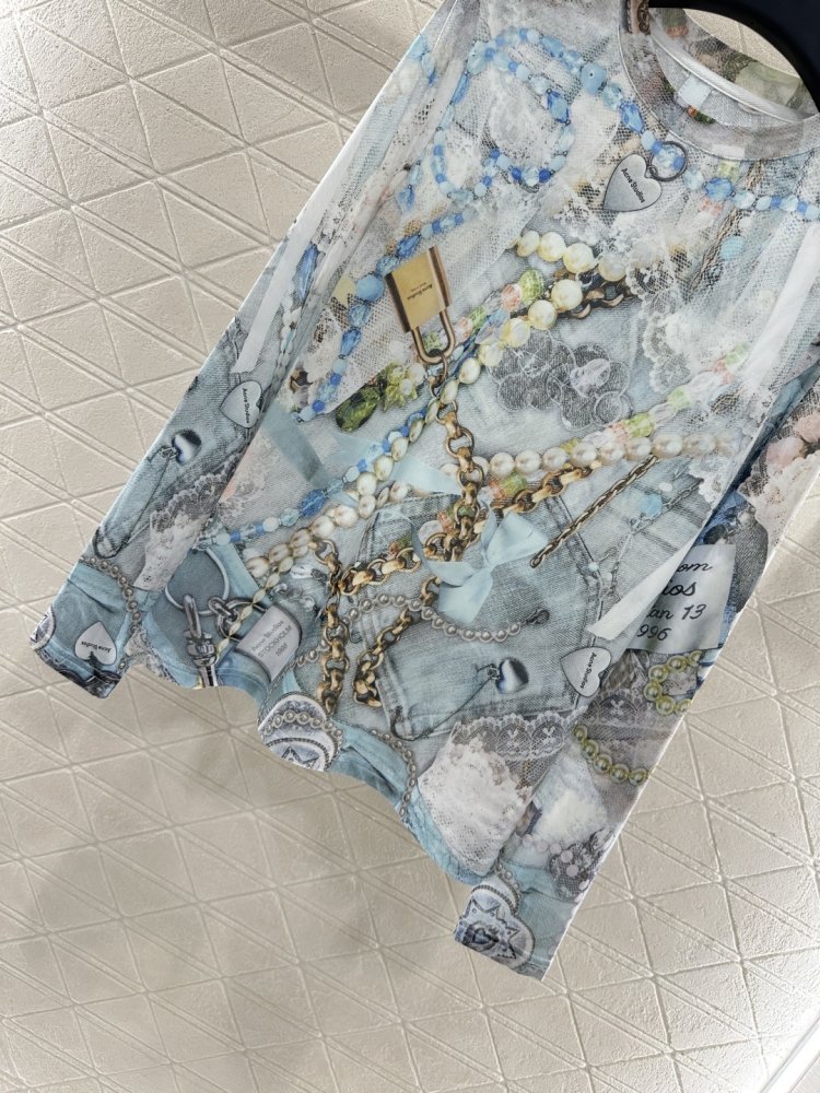 T-shirt women's фото 5