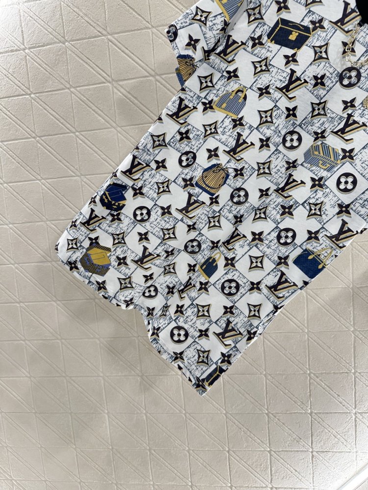 Футболка жіноча фото 5