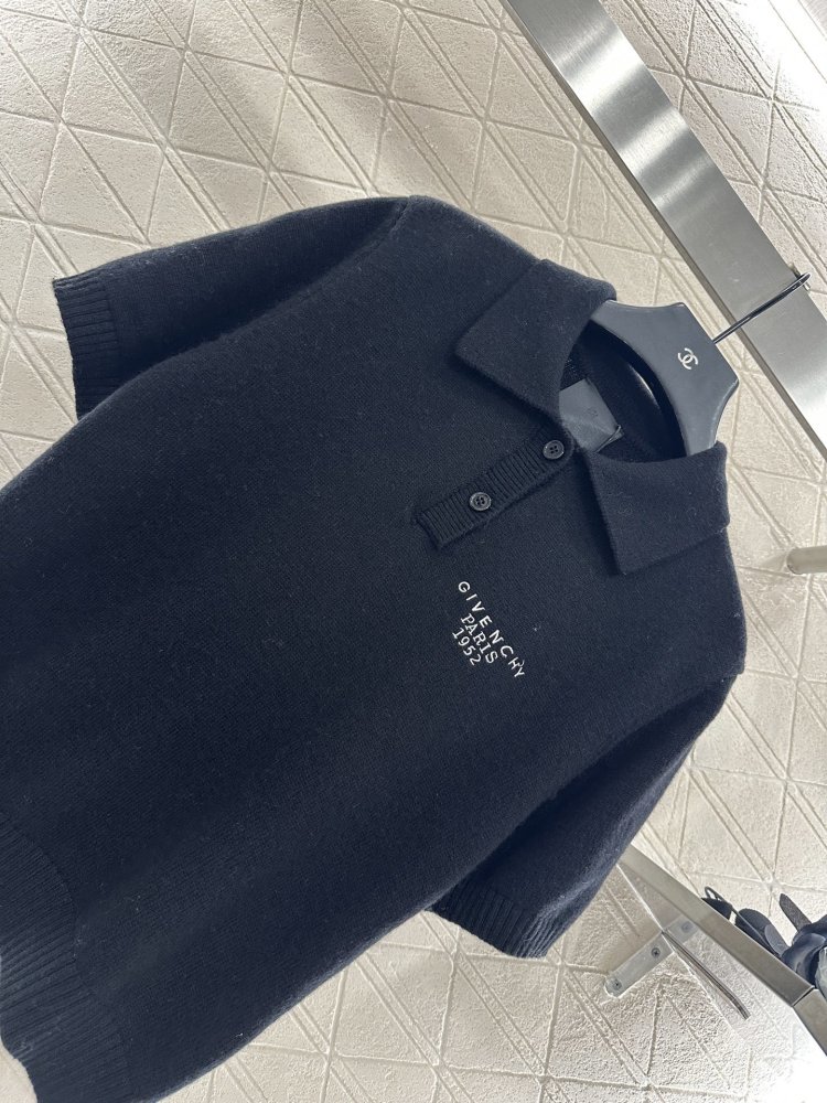 Футболка жіноча фото 5